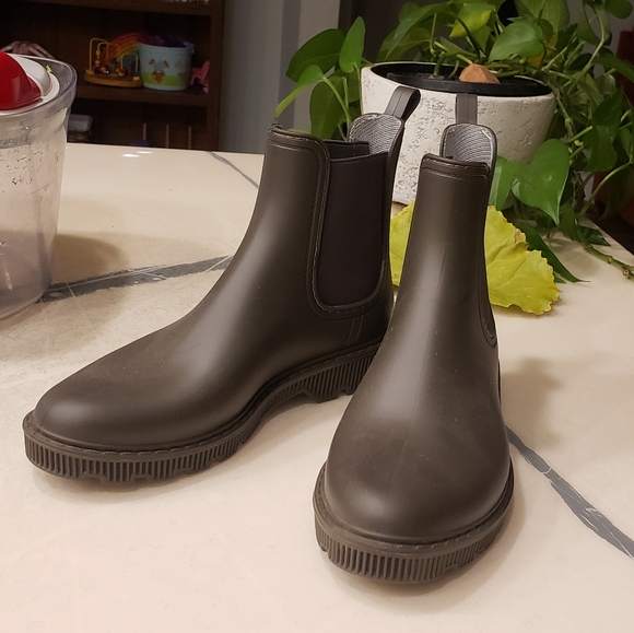 Chelsea Boot - Picture 4 of 4